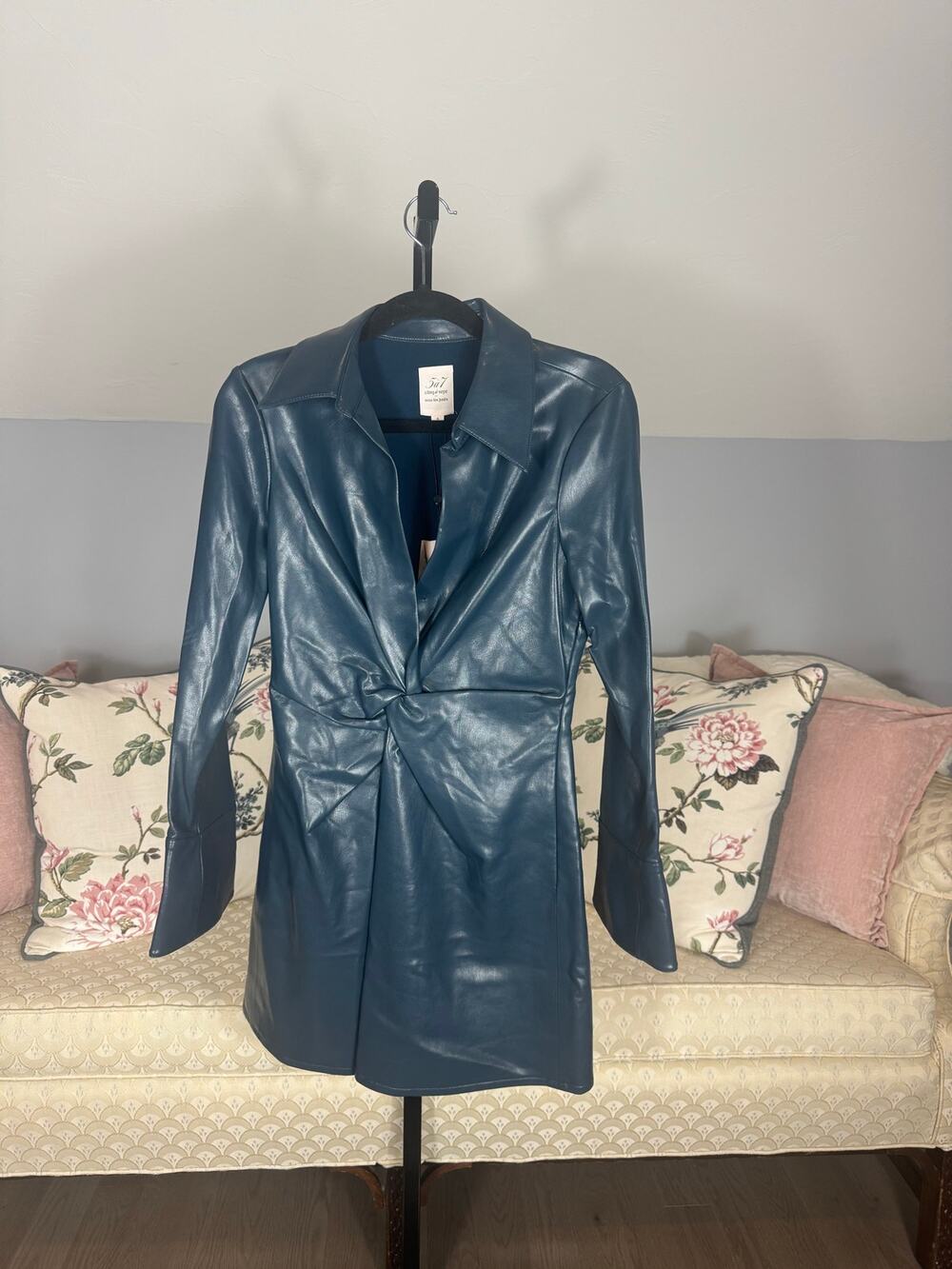 Cinq à Sept After-Dark Glam Vegan Leather McKenna Twist Mini Dress Size 6